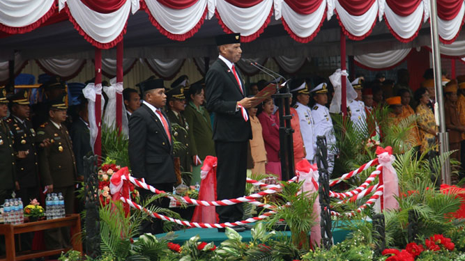 Wali Kota DR. Benhur Tomi Mano, MM saat menjadi Irup pada peringatan "Kembalinya Irian Barat ke pangkuan NKRI, Selasa (1/5/2018)