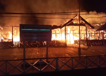 Di Asmat si Jago Merah Mengamuk Hanguskan Kantor Dinas PMPK