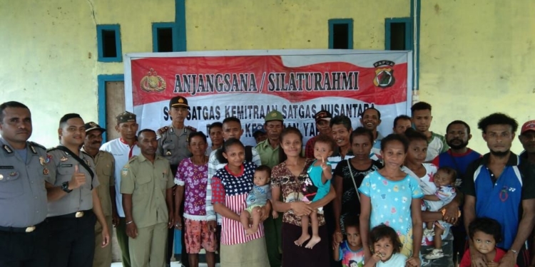 Jalin Silahturahmi Polres Kep Yapen Sambangi 4 kampung di Distrik Kosiwo
