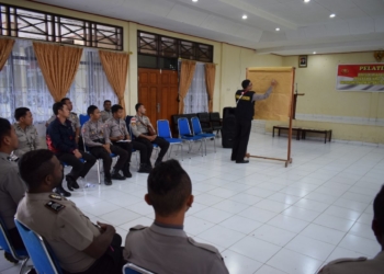 Polres Pegubin Terima Materi “Polisi Pi Ajar” dari Binmas Noken Polri Polda Papua