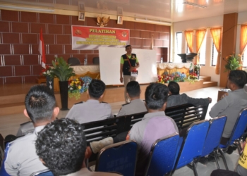 Program Binmas Noken Polri “ Polisi Pi Ajar di Sekolah” Hadir di Lanny Jaya