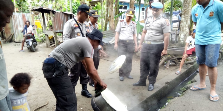 Tingkatkan Kamtibmas, Polres Sarmi Gelar Penertiban Miras Lokal
