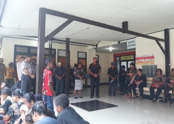Hari ini Jenazah Brigpol Kbarek Dievakuasi Ke Jayapura