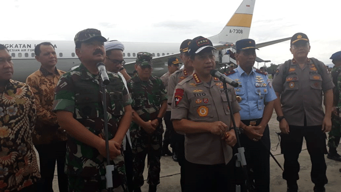 Kapolri Jenderal Pol Tito Karnavian dan Panglima TNI Marsekal Hadi Tjahjanto