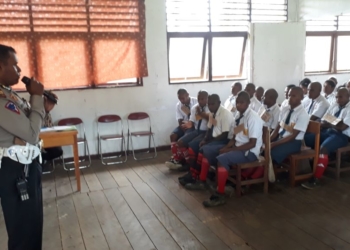 Polisi Hadir saat MOS SMK Negeri Pegunungan Bintang di Gelar, ini Penyebab nya