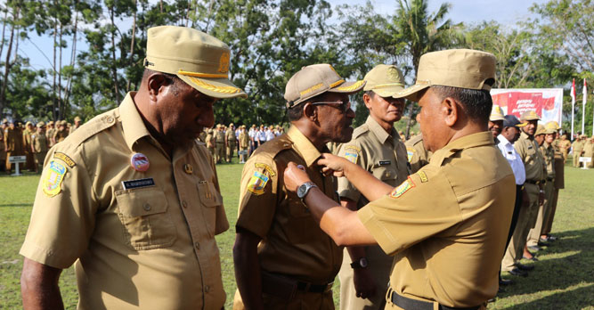 Penyamatan PIN oleh Plh Sekda Kota Jayapura, Djainudin Konu