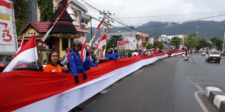 1500 Peserta Meriahkan Konvoi Merah Putih Polda Papua
