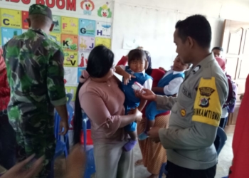 Bulan Vaksin Measles Rumbella, ini yang di Lakukan Bhabinkamtibmas di Merauke
