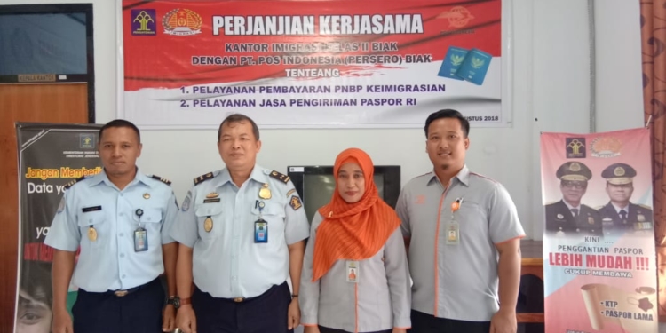 Mudahkan Pengurusan Pasport, Imigrasi dan Kantor Pos Biak Teken MoU