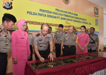 Resmikan 8 Mapolsek, Kapolda Papua : Polri Harus Makin Profesional