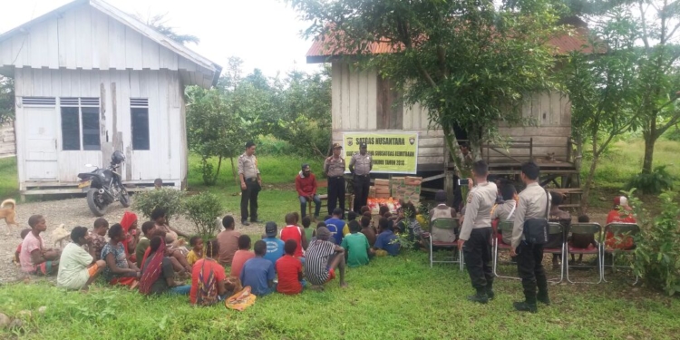 Jelang Pilpres dan PIleg 2019, Polres Yahukimo Sambangi Suku Momuna