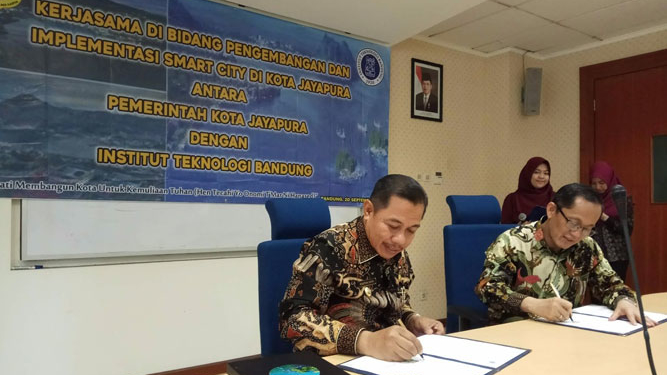 Wakil Wali Kota, Ir. H. Rustan Saru, MM telah resmi melakukan penandatanganan MoU dengan pihak Institut Teknologi Bandung ( ITB )