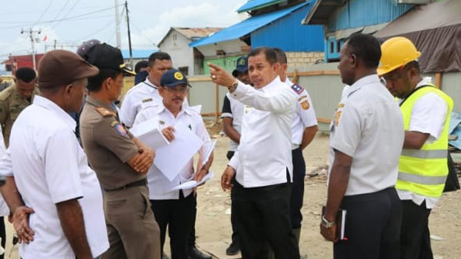 Wakil walikota jayapura, Rustan Saru Saat di Lokasi Terminal Entrop