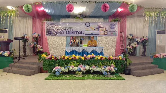 Kepala Cabang BPJS Kesehatan Cabang Biak Numfor Ario Pambudi Trisno Wibowo dan Kepala Dinas Sosial Kabupaten Biak Numfor Djony Karel Rumpaidus Ap, SE