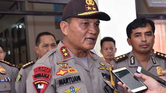 Kapolda Papua,Irjen Pol Drs. Martuani Sormin Siregar, M.Si