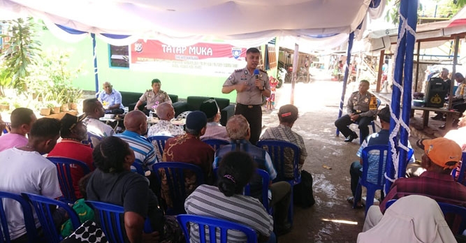 Tatap muka DitBinmas Polda Papua dengan warga tanjung ria