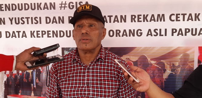 Walikota Jayapura,Dr.Benhur Tomi Mano,MM