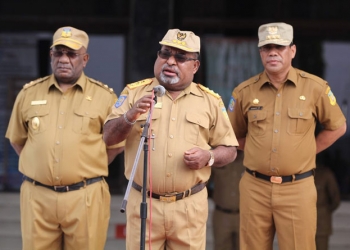 Gubernus Provinsi Papua, Lukas Enembe / Google