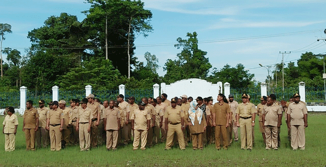 Apel gabungan TNI, POLRI dan Pemerintah di halaman Kantor Bupati Yahukimo