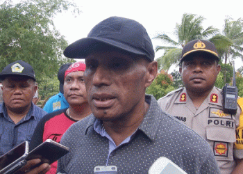 Walikota BTM saat memberi keterangan pers