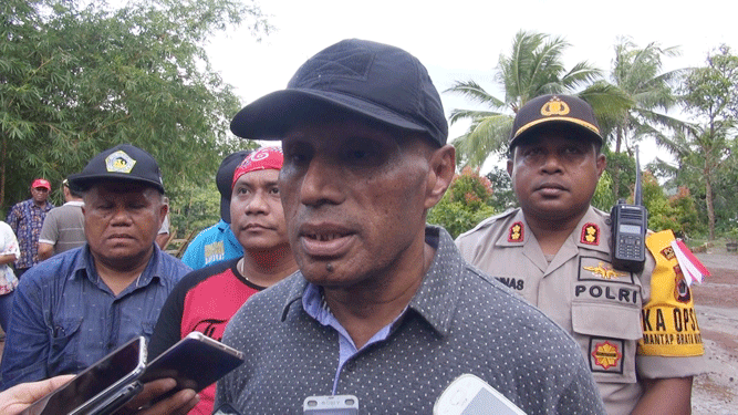 Walikota BTM saat memberi keterangan pers