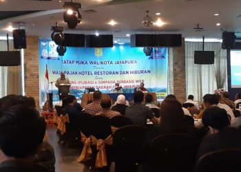 Tatap muka Walikota Jayapura bersama wajib pajak di Hotel Aston/ NL28