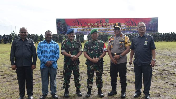 TNI, POLRI bersama Bawaslu dan KPU Provinsi Papua