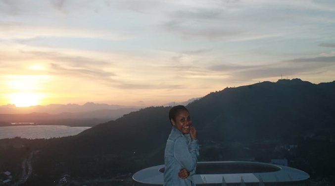 Pemandangan Stadion Papua Bangkit dari atas gunung harapan ( foto Mey )