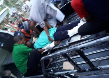Korban YB saat di evakuasi pada Puskesmas Koya Barat/ Istimewa
