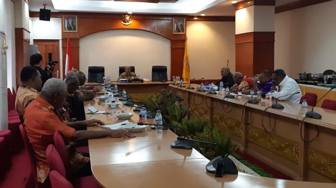 Pertemuan Walikota Jayapura bersama ondoafi se tanah Port Numbay/ nl28