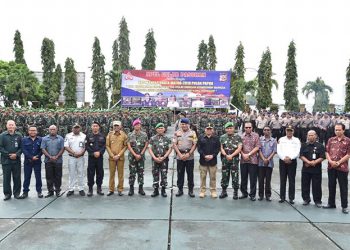 foto bersama usai Gelar Apel Pasukan Pengamanan Pemilu 2019 di Papua