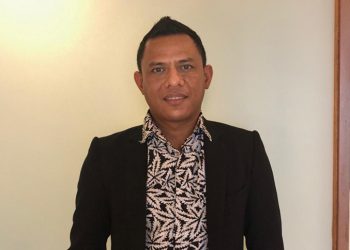 Ronald Michael Manoach - Anggota Bawaslu Papua