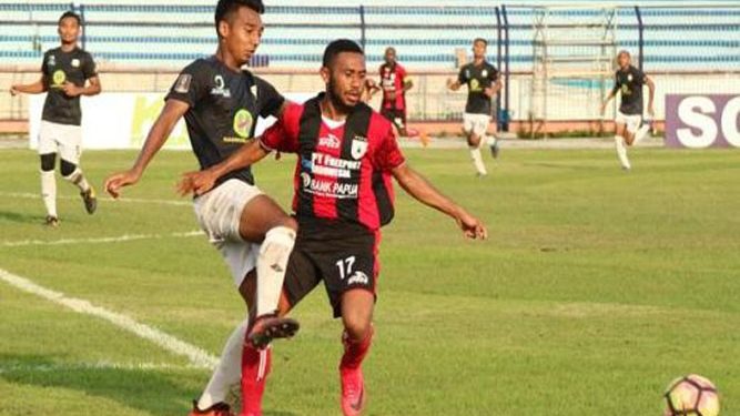 mantan pemain Persipura Jayapura Marcel Kararbo yang tidak lagi diperpanjang kontrak manajemen