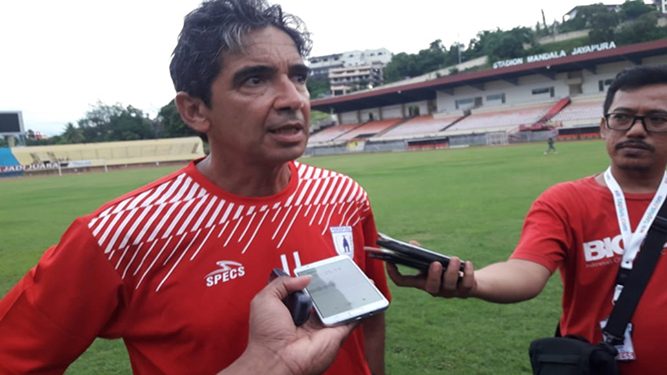 Pelatih Kepala Persipura Jayapura, Luciano Leandro