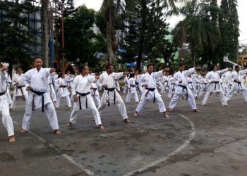 Memperingati Hari Ulang Tahun ke-52, Kushin Ryu M Karate-Do Indonesia (KKI) Papua menggelar latihan bersama sabuk hitam dan kohai.