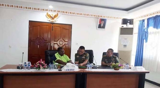 ruang rapat kantor KONI Papua