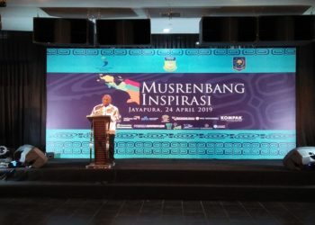 Wakil Gubernur Papua, Klemen Tinal