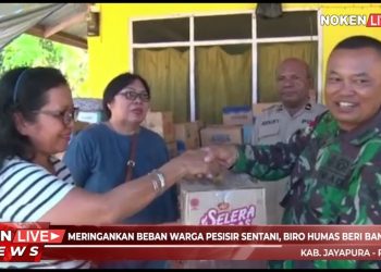 Meringankan Beban Warga Pesisir Sentani, Biro Humas Beri Bantuan