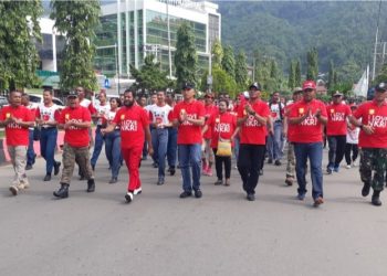 Saat jalan santai bersama