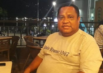 Pelatih Persewar Waropen, Carolino Ivakdalam