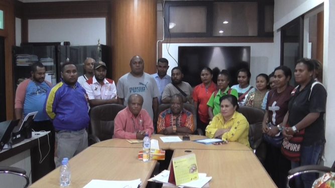 Komisi Satu DPR-P Minta Honorer di Bersihkan