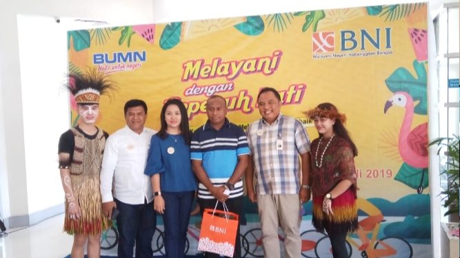 Terus Manjakan Nasabah, BNI Bagi-Bagi Kejutan di Jayapura