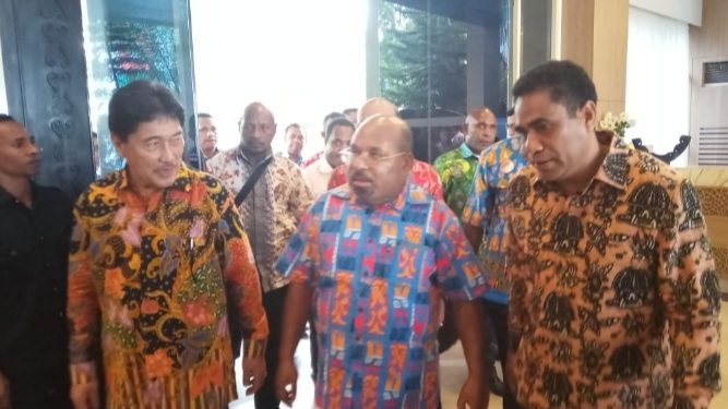 Gubernur Papua : Pelantikan Pimpinan OPD, PON Papua dan Pembayaran Pajak Air PT. FI Agenda Mendesak