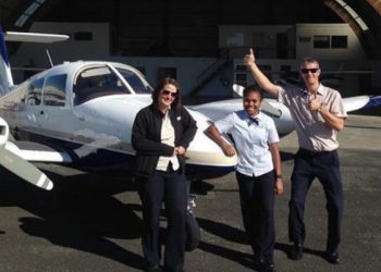 Gubernur Papua Bangga Dua Pilot Asal Papua Direkrut Garuda Indonesia