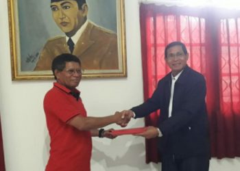 Jermias Basikbasik Daftar Bacabup Merauke di PDIP
