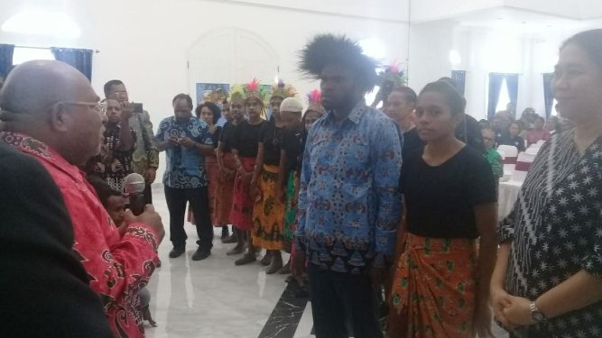 Terima Beasiswa Terbanyak di Indonesia, Gubernur Papua Apresiasi Pemerintah Rusia