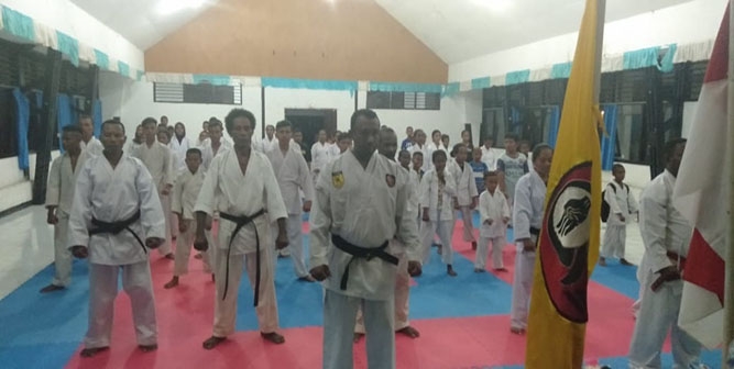 Beladiri Karate di Yapen Banyak Diminati Kalangan Anak-Anak.