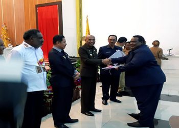 Walikota Jayapura Serahkan DPA Tahun Anggaran 2020