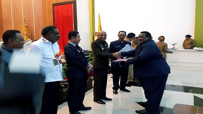 Walikota Jayapura Serahkan DPA Tahun Anggaran 2020