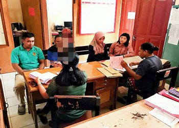 Polres Yapen Limpahkan Kasus Pencabulan Anak oleh Ayah Ke Jaksa.